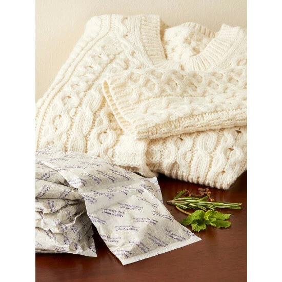 Herbal Moth-Repellent Sachets, 18 Sachets