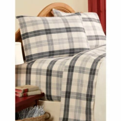 Vermont Country Store Solid Wood Keyhole-Back Chair, Set Of 2 Walnut