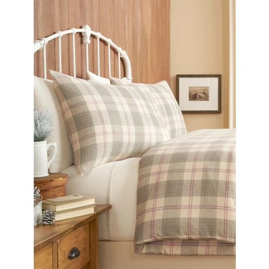 Fuller Electrostatic Carpet Sweeper Red