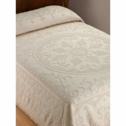 Vermont Country Store American Pine Hobnail Bedspread Blue