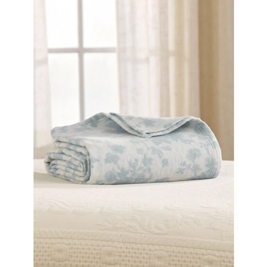 Vermont Country Store Cedar Bat House - Image 2