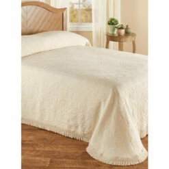 Vermont Country Store Queen Victoria Bedspread White