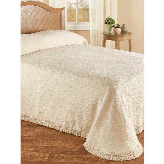 Vermont Country Store Queen Victoria Bedspread White