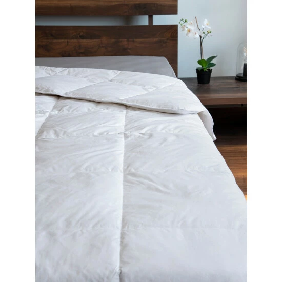 Vermont Country Store Feather And Down Comforter White - Image 2