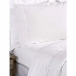 Vermont Country Store Black Waterford Round Area Rug